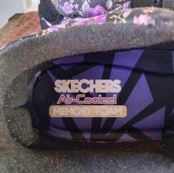 Skechers OG 85 "Hollywood Rose" Fashion Sneakers. Size 8.5. Hidden Wedge Heels. - Picture 3 of 9